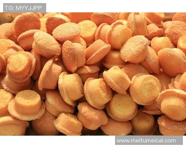 足球明星妻子亲手制作的豪华蛋糕引发网友热议美食与情感的完美结合